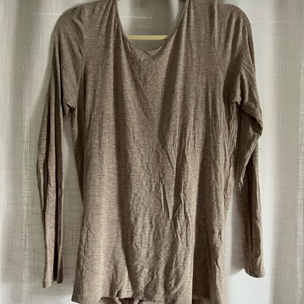 EXPRESS One Eleven Long Sleeve